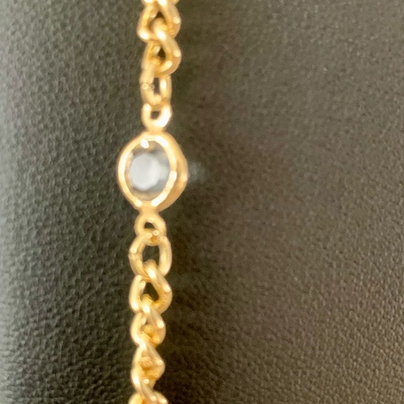 Christian Siriano Gold Tone Circle Link Necklace with Four Clear Crystals 34” - Picture 4 of 6